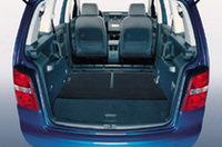 【Movie】VWのコンパクトミニバン「ゴルフ・トゥーラン」発表！の画像