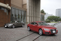 左は2011年2月に発表された“4ドアクーペ”、「メルセデス・ベンツCLSクラス」。「アウディA7スポーツバック」同様、スタイリッシュな外観が特徴だ。