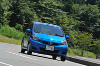 「アイゴ」は「ヴィッツ」よりさらに小さなハッチバックモデル。欧州を中心に、南米やアフリカの一部地域でも販売される。