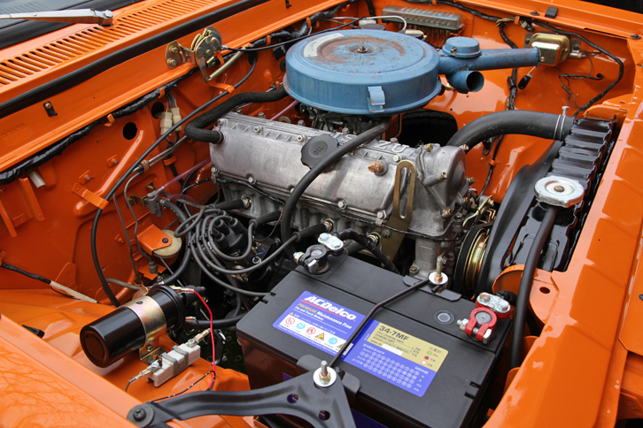 「シボレーLUV」のエンジンは、「ベレット」「フローリアン」「117クーペ」などにも使われていた直4 SOHCターンフロー1817cc。最高出力75ps/5000rpmとチューンは低く抑えられていた。