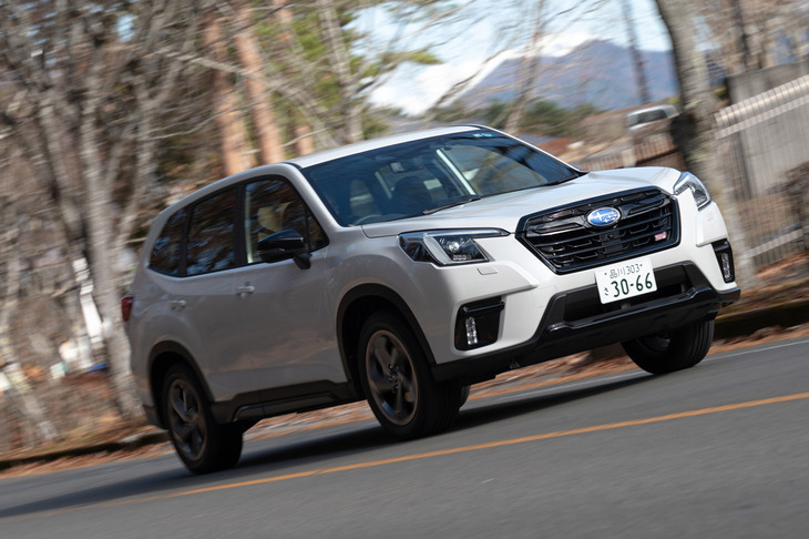 2022年8月に追加された「STI Sport」。足まわりを中心にSTIが手を加えたスポーツグレードだ。（写真：向後一宏）