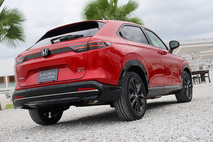 ホンダ・ヴェゼルe：HEV RS