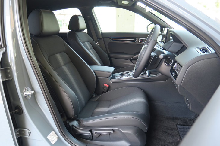 ホンダ・シビックLX（フロントシート）