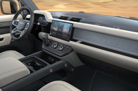 「ランドローバー・ディフェンダー」に390台の限定車「イースナーエディション」登場の画像