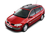 電動ガラスサンルーフ付き「ルノー・メガーヌツーリングワゴン」発売