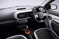 「ルノー・トゥインゴ」にオレンジのアクセントが目を引く特別仕様車「バイブス」登場の画像