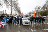 スタート前に行われたビアシオン優勝40周年記念祭り。「ランチア・ラリー037」がこれだけ集まると圧巻。