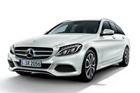 「メルセデス・ベンツCクラス」は「セダン」が9種、「ステーションワゴン」が13種ラインナップされている。価格は441万円～1438万円と、1000万円近い開きがある。