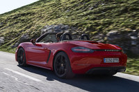 ポルシェが「718ボクスターGTS」「718ケイマンGTS」の予約受注を開始の画像