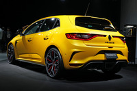 1.8リッターターボエンジンは最高出力300PSの大台に　「ルノー・メガーヌR.S.トロフィー」発売の画像