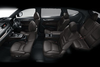 マツダ、「CX-8」にガソリンモデルを追加設定の画像