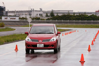 リッター20km実現！ 「ティーダ」燃費向上技術搭載車を試す