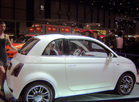 2004年ジュネーブショーではスター的な1台だった。