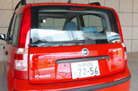 写真をクリックするとシートが倒れるさまが見られます。