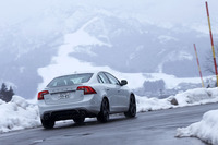 ボルボS60 T6 AWD R-DESIGN