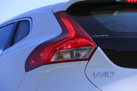 現行型の「ボルボV40」がデビューしたのは、2012年3月のジュネーブショー。日本では2013年2月に発売され、以来好調なセールスが伝えられる。