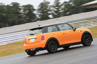 「2シリーズ アクティブツアラー」との違いを感じることで、あらためて「MINI」の魅力に気付かされた。