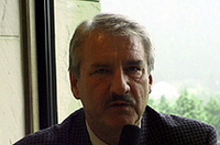 
	新型ベクトラのシャシー担当エンジニア、オペルAGのペーター・ドゥーリング氏。
	 