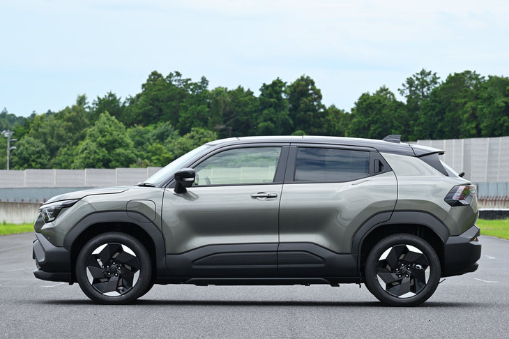 「eビターラ」は全長×全幅×全高＝4275×1800×1640mmのコンパクトSUV。欧州では、まさに実用車のメインストリームに位置するクルマとなる。