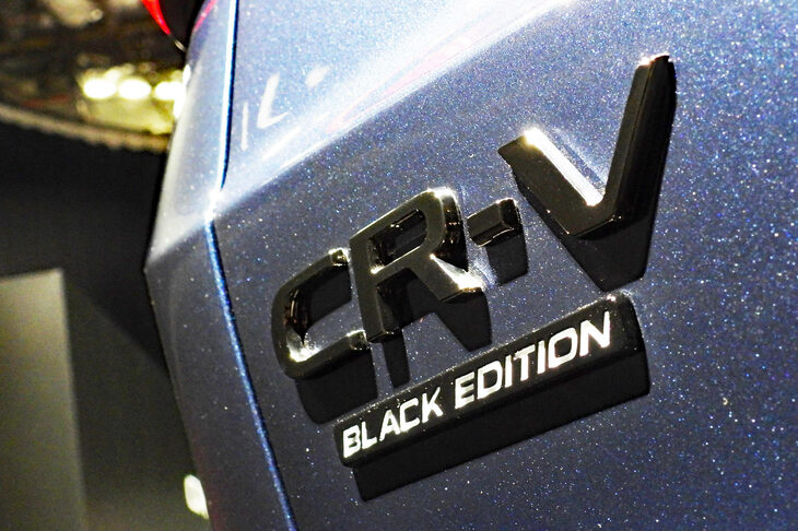 ホンダCR-V e：HEV RSブラックエディション ホンダアクセス用品装着車（ブラックエンブレム）