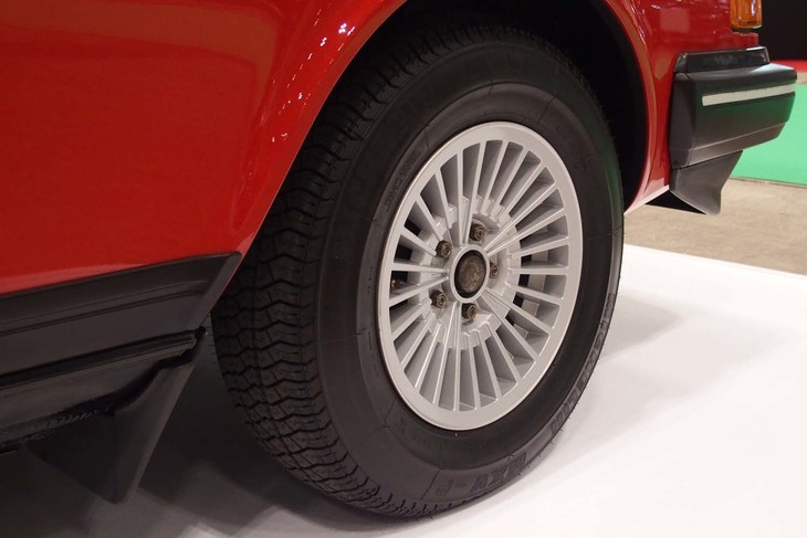 ボルボ240タック ワゴン（1993年）／クラシックガレージ