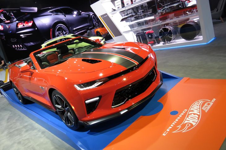 シボレー・カマロ コンバーチブル ホットウィール50thアニバーサリーエディション（エクステリア）