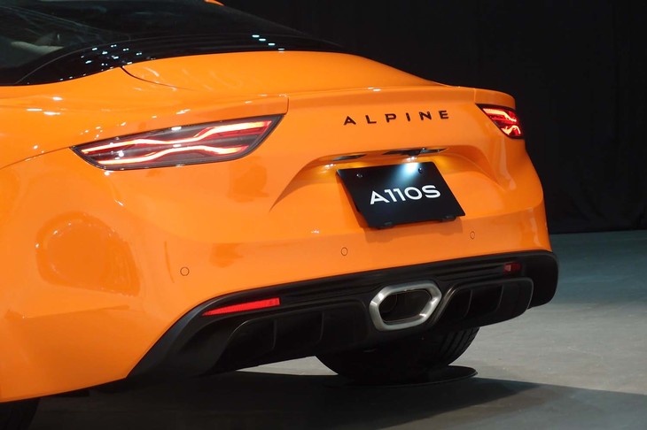 アルピーヌA110S（ヘリテージカラー採用車のリアまわり）