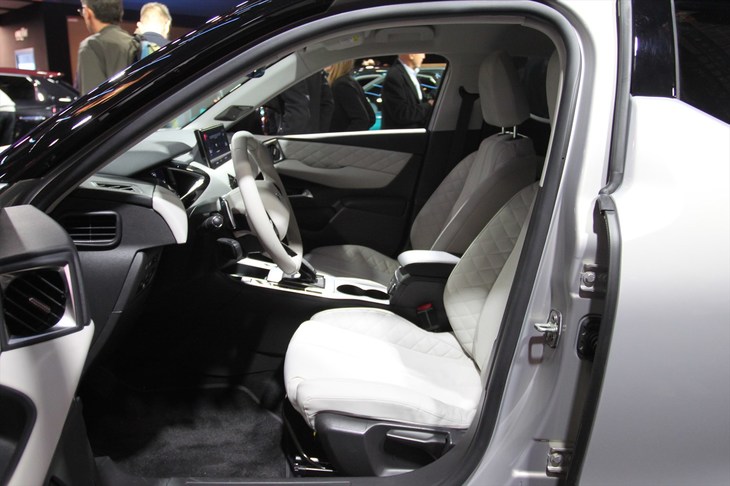 DS 3クロスバックEテンス