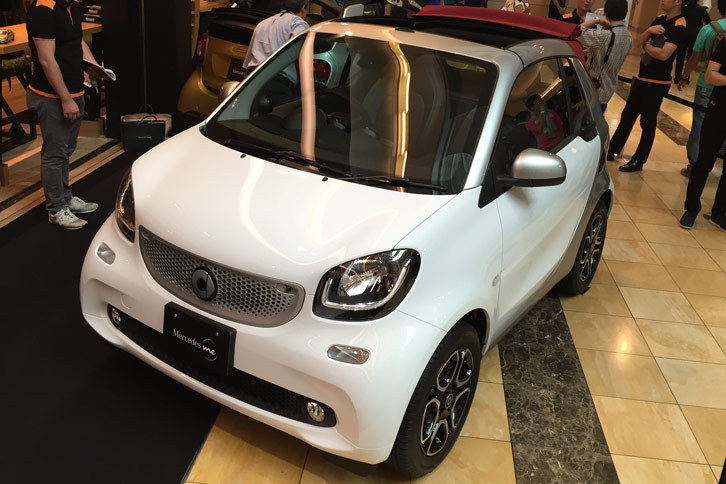 フォーツーカブリオ ターボ リミテッド