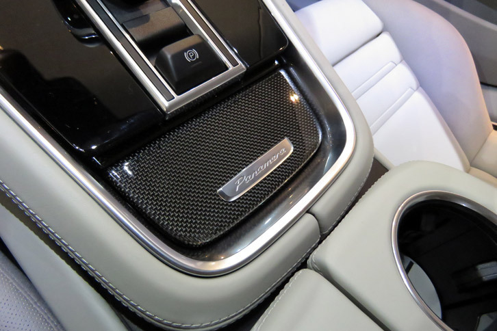 ポルシェ・パナメーラ ターボ（センターコンソール）