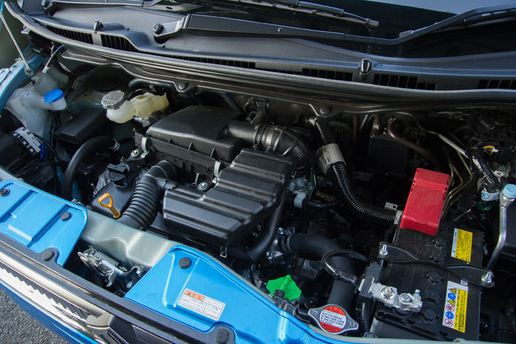 パワープラントの種類は豊富で、マイルドハイブリッド付きの自然吸気（NA）、マイルドハイブリッドなしのNA、そしてマイルドハイブリッド付きのターボの3種類が用意される。