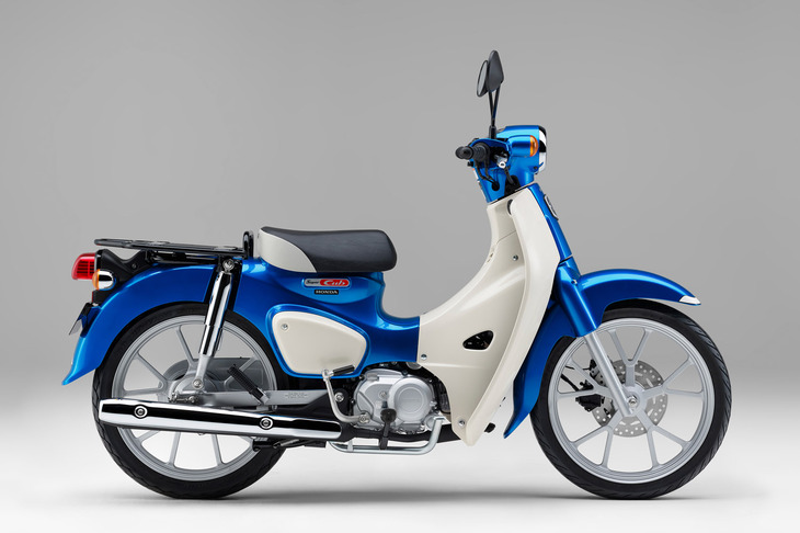 ホンダ・スーパーカブ110（グリントウェーブブルーメタリック）※以下、カッコ内は車体色の名称