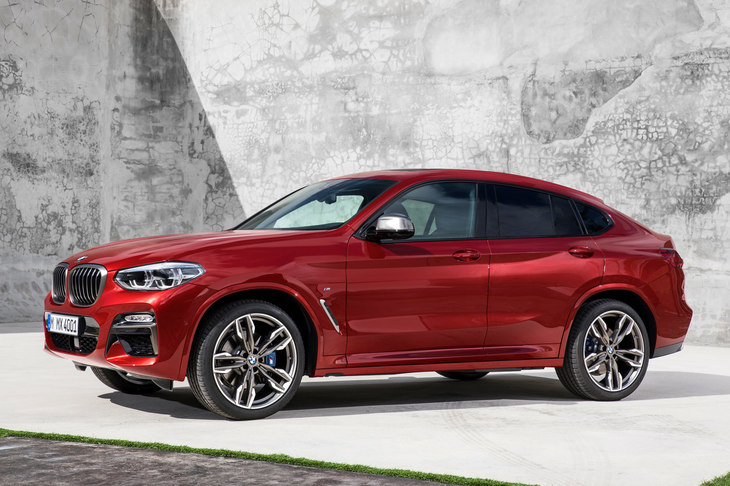 「X2」にとって兄貴分にあたる「X4」。同じ“偶数番号のBMW Xモデル”でありながら、クルマの形が全然違う。