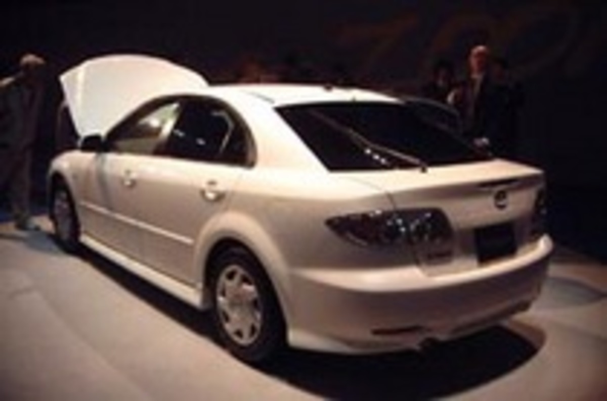 Movie】マツダ、ニューモデル「アテンザ」を発表 【ニュース