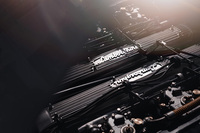 「ランボルギーニ350GT」に搭載された3.5リッターV12エンジン。このモデル以降、V12はランボルギーニを代表するパワーユニットとして知られるようになった。