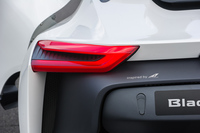 リアバンパーには、同車の“出自”をうかがわせる「Inspired by DELTAWING」の文字が書かれていた。