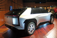 スバルはこのEVについて「お客さまの期待に応える、スバルらしいEVになる」と説明している。