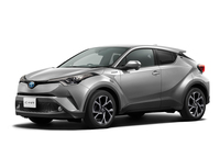 2016年12月に国内で発売された、初代「トヨタC-HR」。フロントまわりからサイド、リアに至るまで、大胆かつ躍動的なデザインで話題になった。