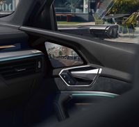 ピュアEVの「アウディe-tronスポーツバック」発売の画像