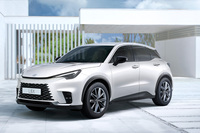 「RELAX」グレードのエクステリア。