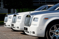 今回製作されたのは合計3台。ボディーカラーは、イングリッシュホワイト（白）で統一される。