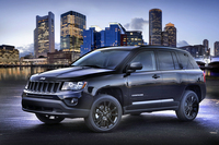 「ジープ・コンパス アルティチュード スポーツ」
    