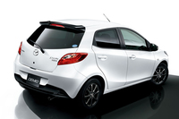 「デミオ13-SKYACTIV シューティングスター スポルト」
    