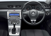 「パサートヴァリアント プライムエディション」のインパネ