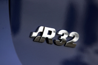 フォルクスワーゲン・ゴルフR32 3ドア（4WD/6MT）／5ドア（4WD/2ペダル6MT）【試乗記】の画像