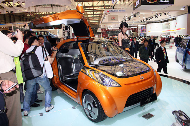 吉利（ギーリー）のEVコンセプト「全球鷹IG（グローバルイーグルIG）」。