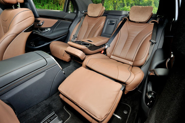 谷口信輝の新車試乗 メルセデス ベンツs300hロング 前編 Webcg