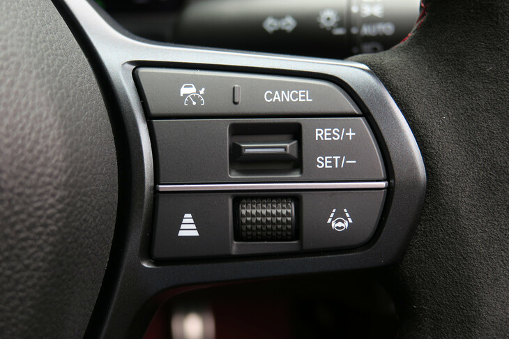 ホンダ・シビック タイプR（ステアリングスイッチ）