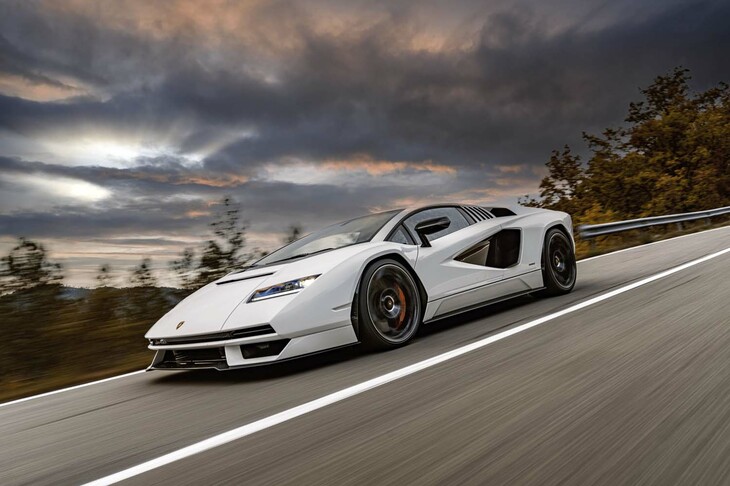 ランボルギーニ・カウンタックLPI800-4