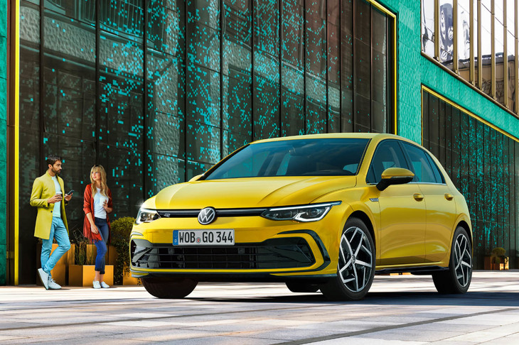 新型フォルクスワーゲン・ゴルフ（日本仕様は右ハンドル）